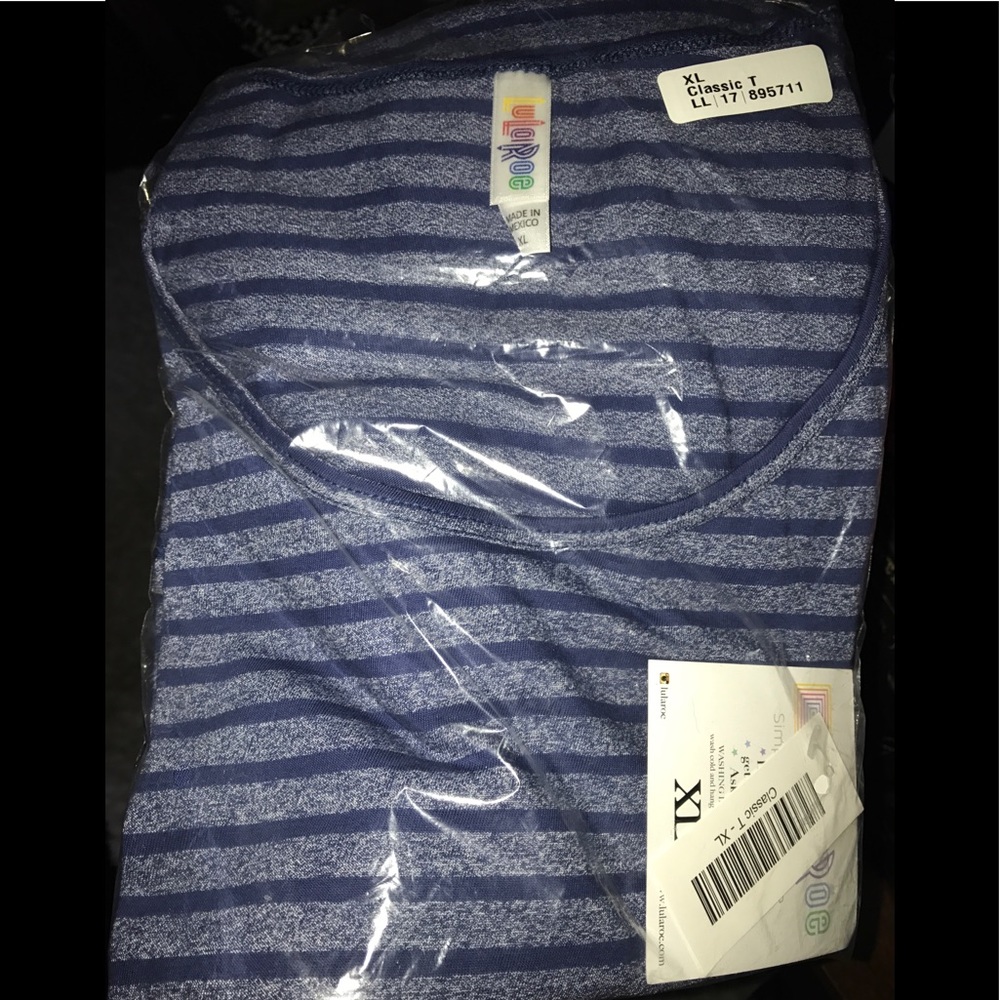 XL Classic T LuLaRoe (Never taken out of package)